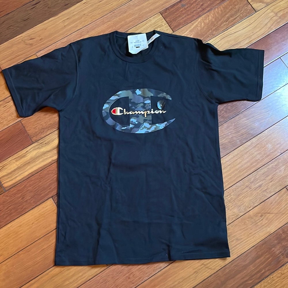 Black Champion tshirt- Sz L